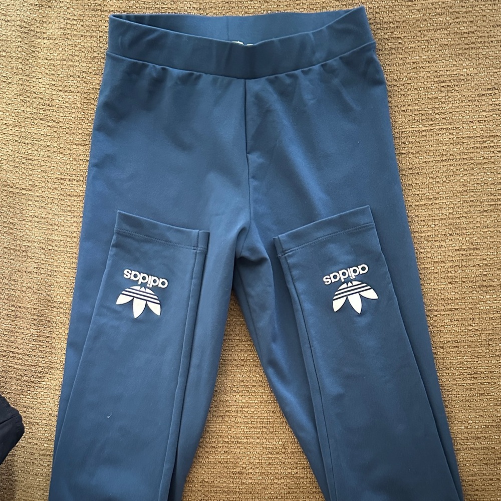 Adidas Navy Blue logo leggings-extra small